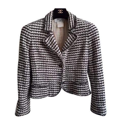 veste chanel tweed noir|Chanel veste.